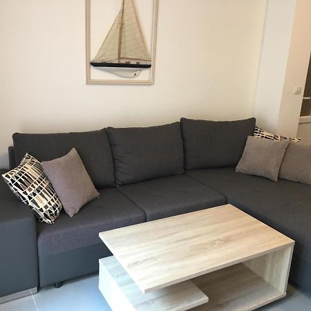 Apartment To Rent Пула Экстерьер фото