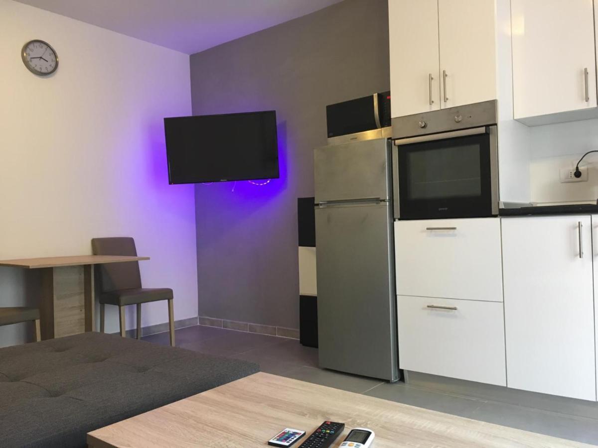 Apartment To Rent Пула Экстерьер фото
